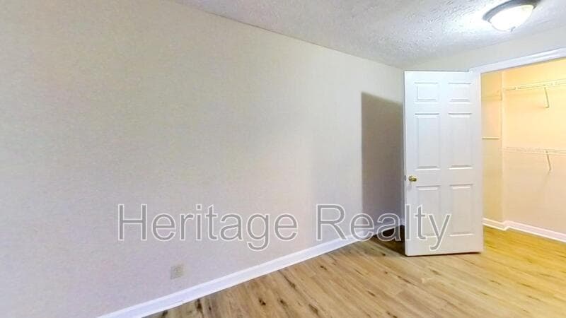 Knoxville House: 10503 Haleyford Lane