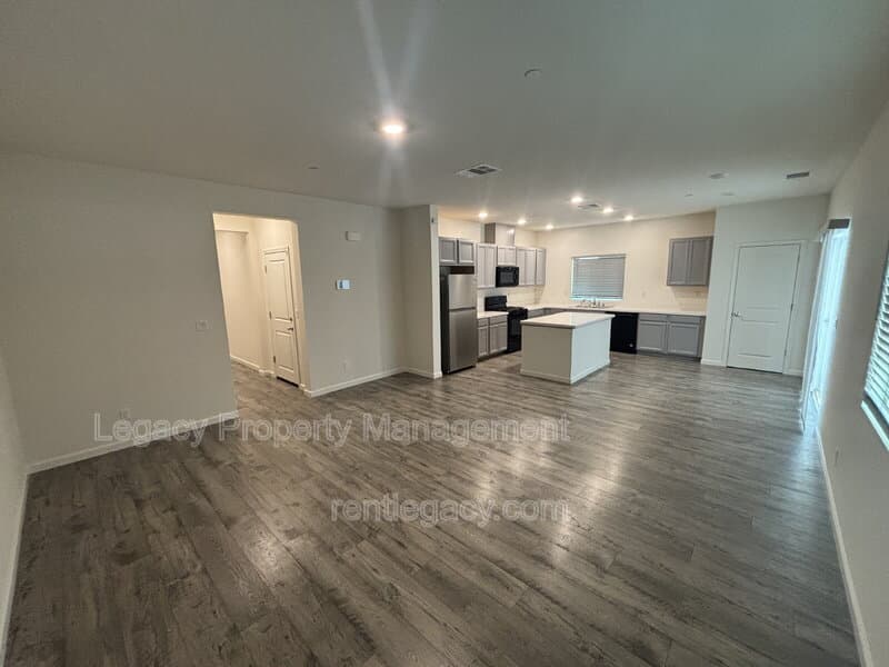 Antelope House: 2878 Catalano Wy