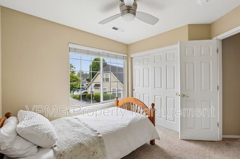 Vancouver Condo: 17146 SE 23rd Dr
