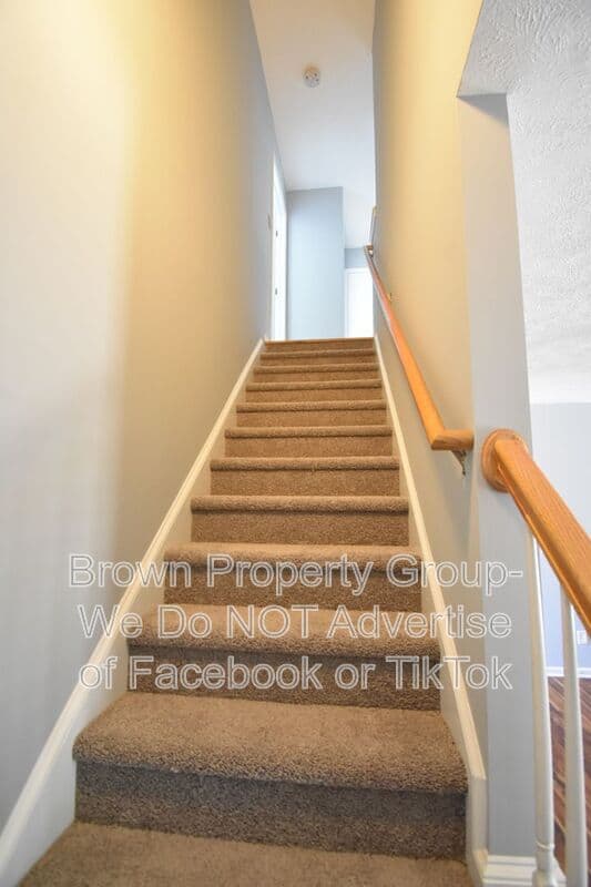 Fayetteville House: 4840 Headwind Drive