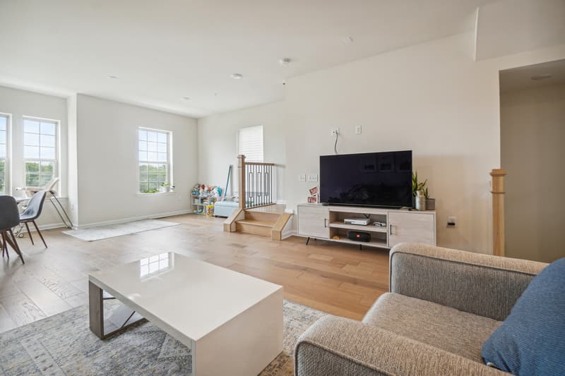 Livingston Townhome: 8 Haralson Ct