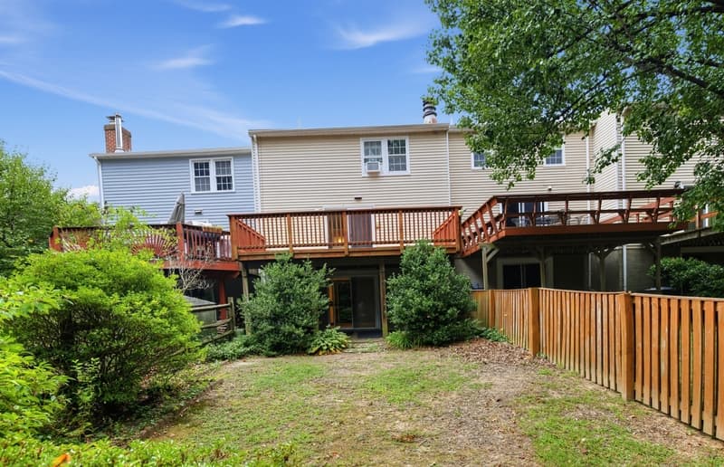 Parkville Condo: 139 East Orange Court