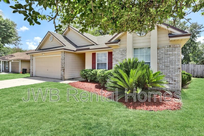 Jacksonville House: 8516 Shuter Ct