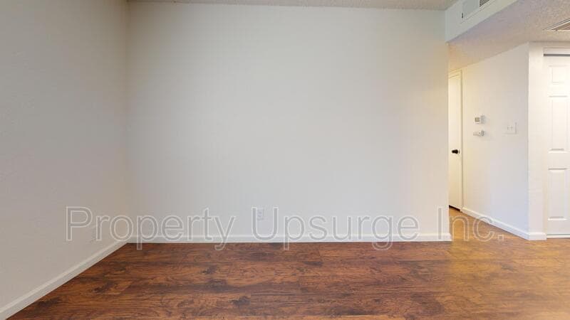 Yuba City Condo: 330 Bird St