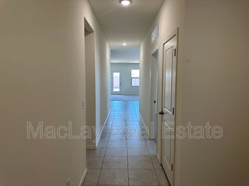 San Tan Valley House: 3897 E San Jose St