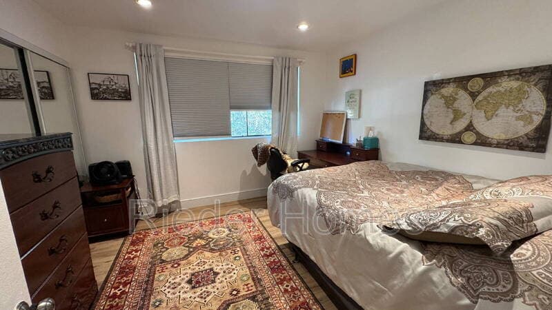 La Jolla Condo: 8273 Via Mallorca