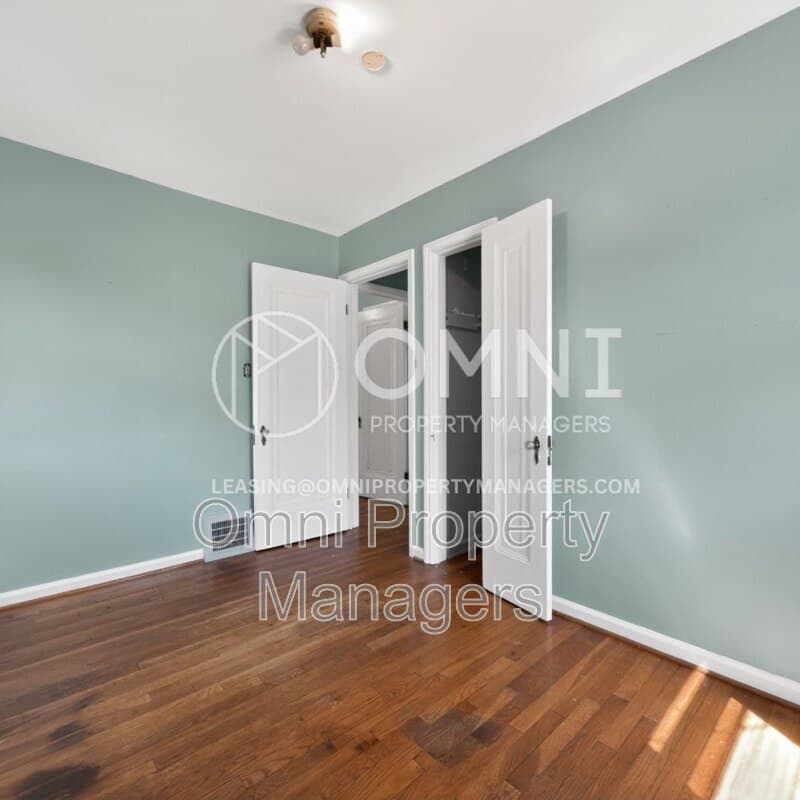 Detroit House: 11529 Roxbury St