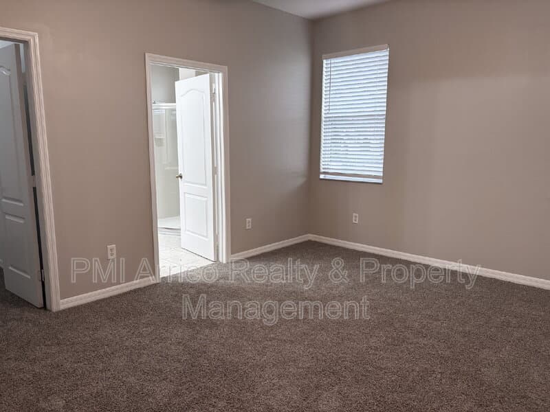 Wesley Chapel House: 3922 Washburn Pl