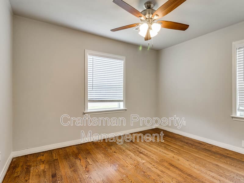 The Village House: 1414 Oxford Way