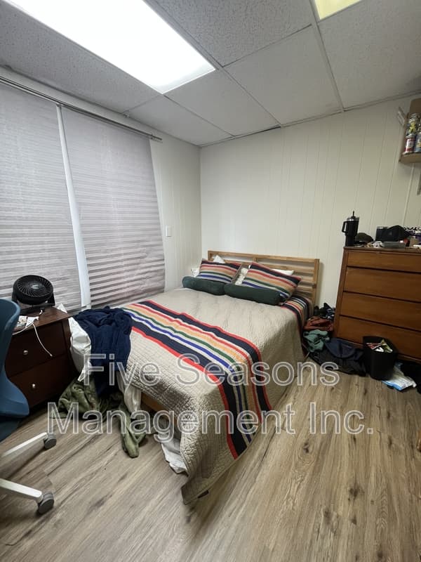 Burlington Condo: 22 Orchard Terrace - 1