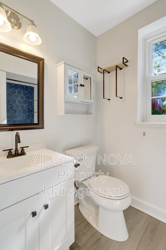 Arlington Condo: 2994 S Columbus St