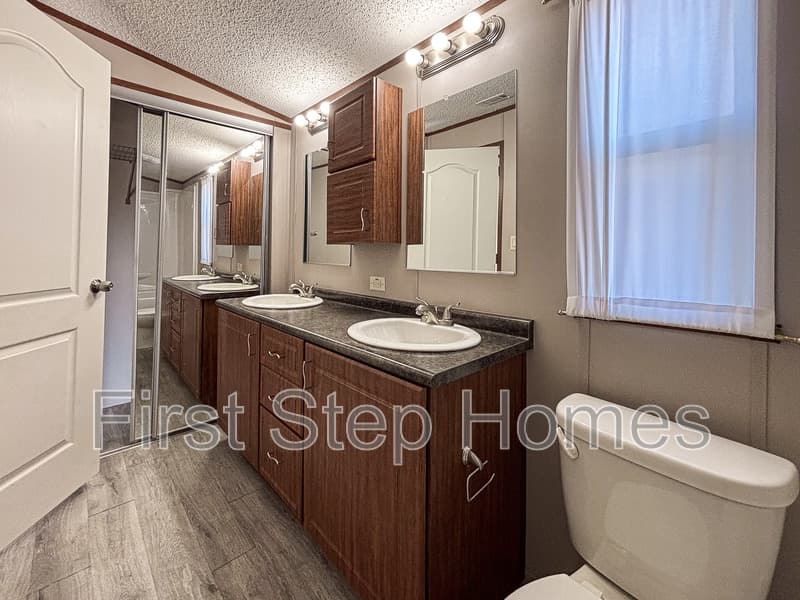 Tyler House: 1413 Cotopaxi St