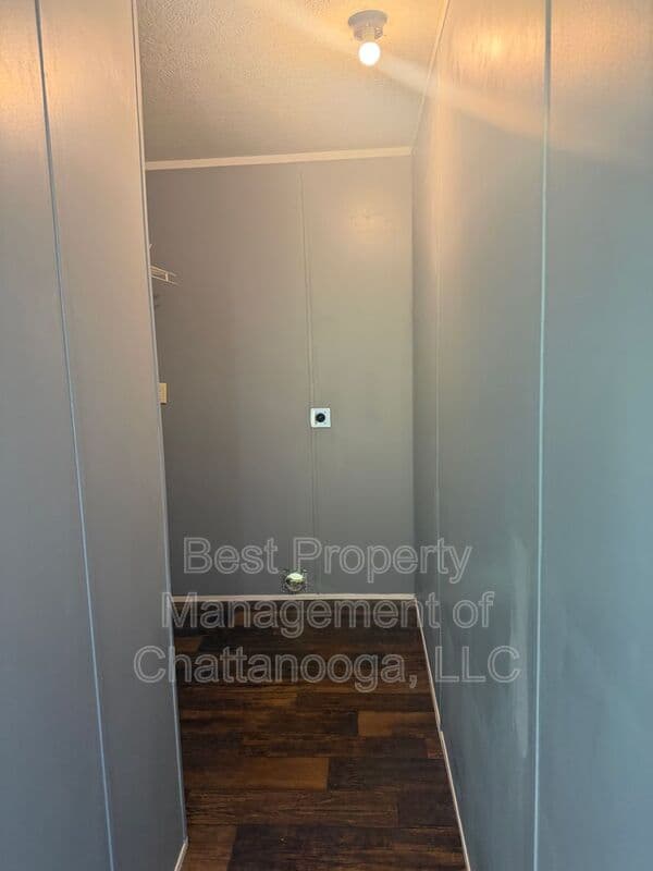 Lafayette House: 1375 Shinbone Rd