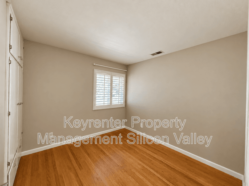 San Jose House: 4408 Bucknall Rd