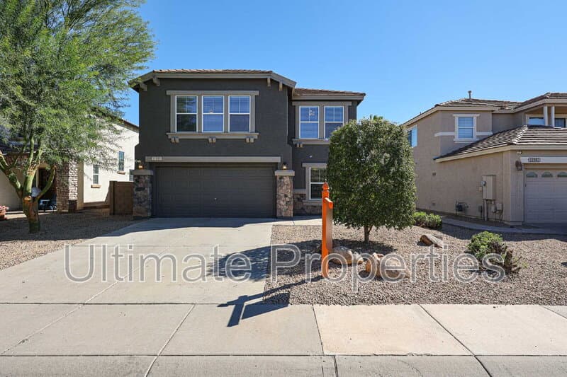 Surprise House: 11911 N 148th Ave