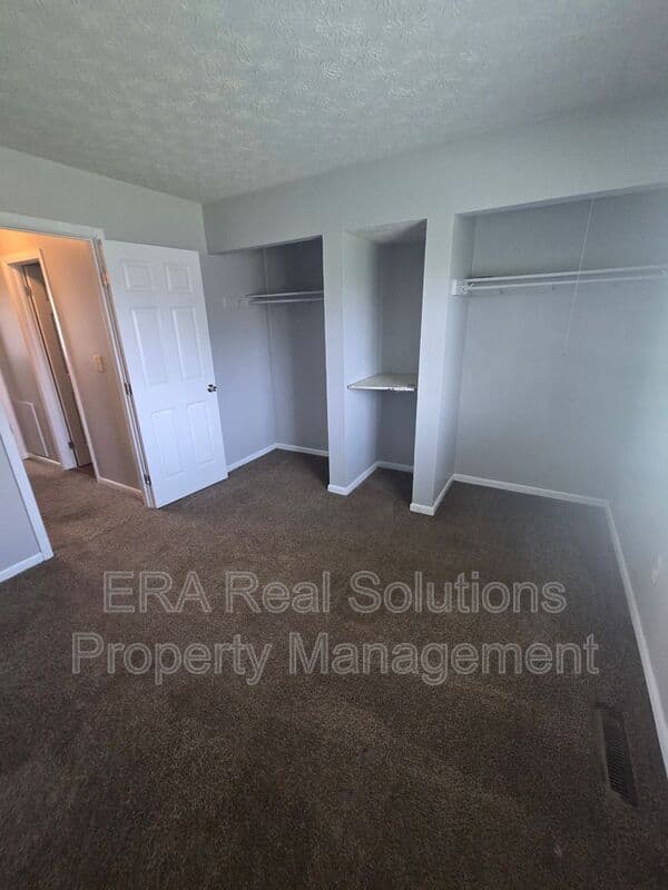Columbus Condo: 1706 Carstare Dr