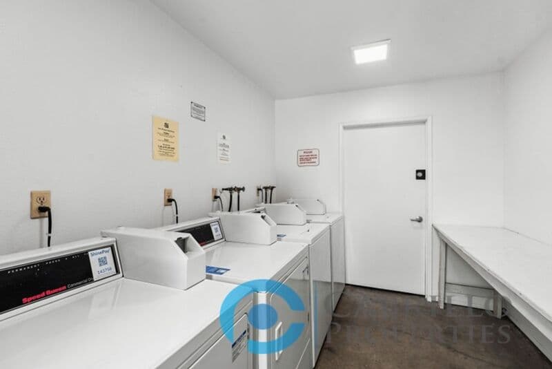 San Diego Condo: 4825 70th St.