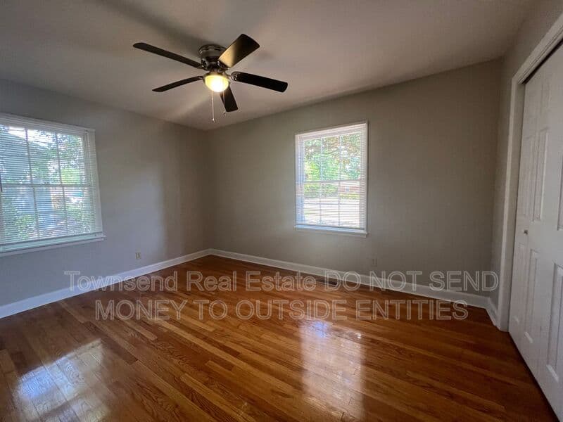 Fayetteville House: 1812 Conover Dr