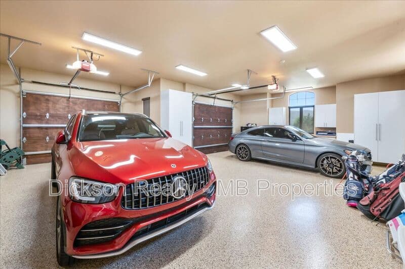 Reno House: 6645 De Chardin Lane