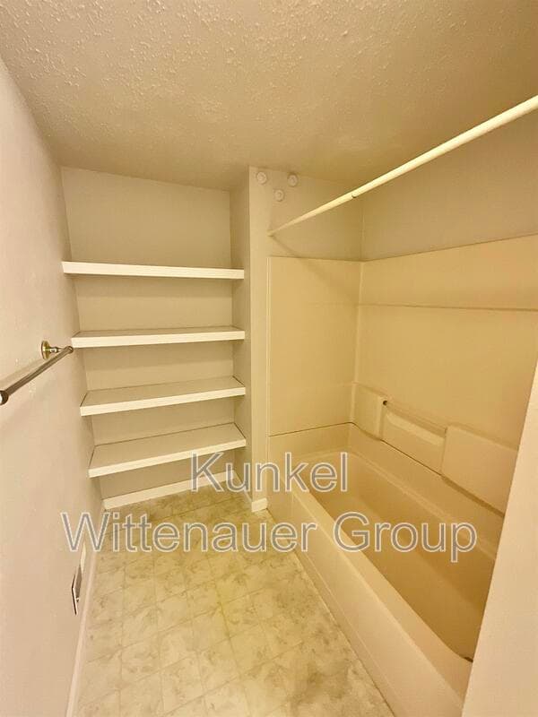 O'Fallon House: 150 Knob Creek Lane