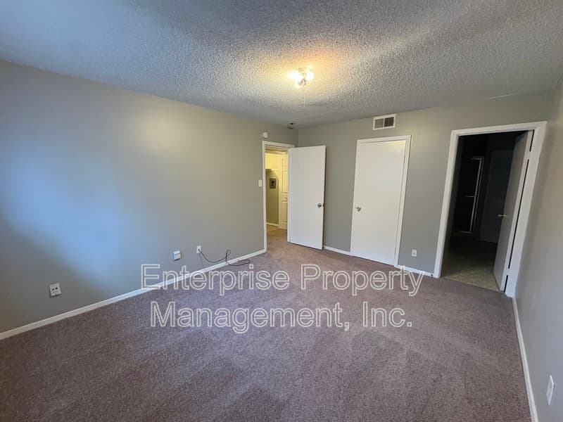 Memphis Condo: 2827 Sonora Drive No 2