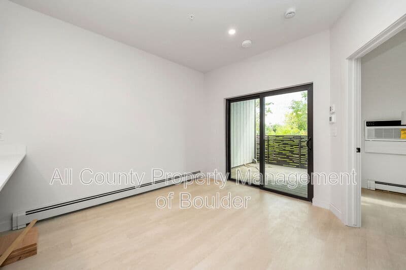 Boulder Condo: 2301 Pearl St