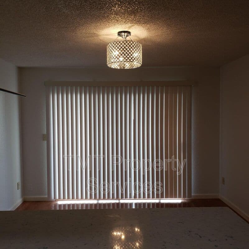 Sacramento House: 956 Greenstar Way