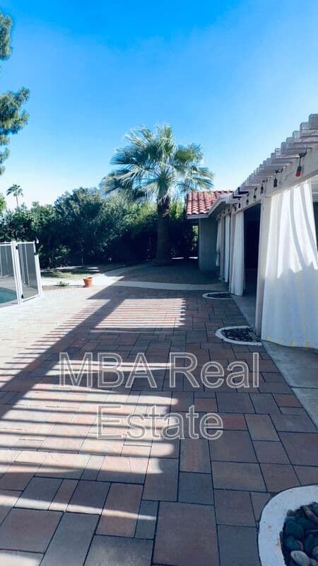 Tempe House: 7740 S Terrace Rd