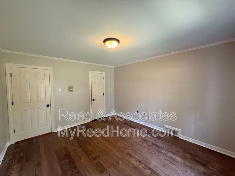 Germantown House: 2144 Gorham Pl