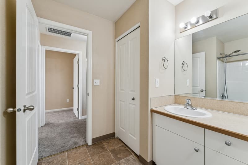 Boise Townhome: 7906 West Colehaven Court