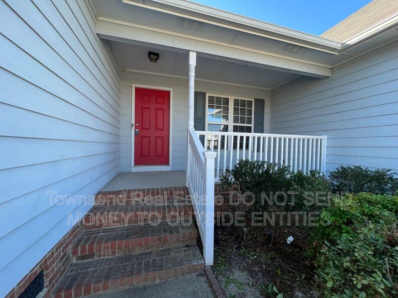 Fayetteville House: 1489 Mingary Ave.