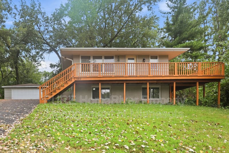 Fridley House: 580 Fairmont St NE