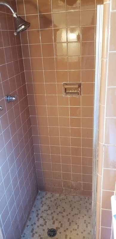 Monroe Condo: Bedroom in Mid Century Mini Mansion - All Utilities & Wif Included  - Pool