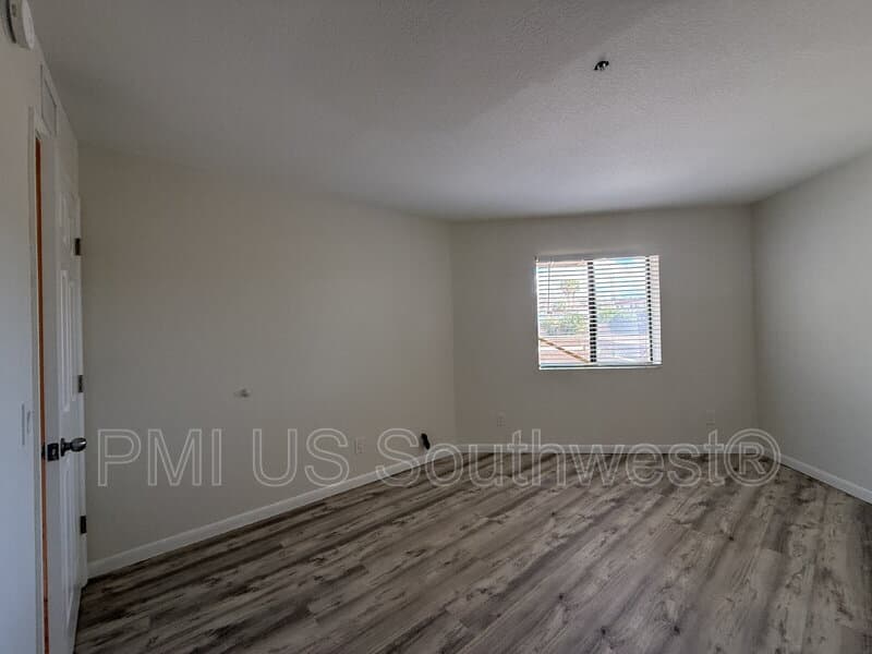 Bullhead City Condo: 1611 Highway 95