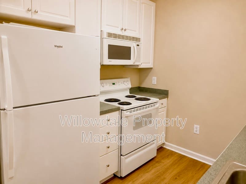 Holly springs Condo: 204 Savannah ridge rd