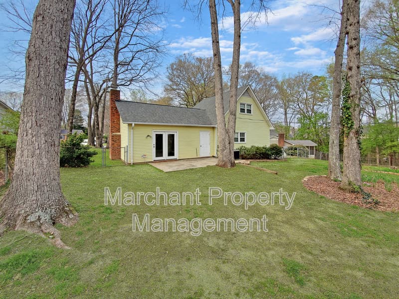 Simpsonville House: 121 Coalmont Court