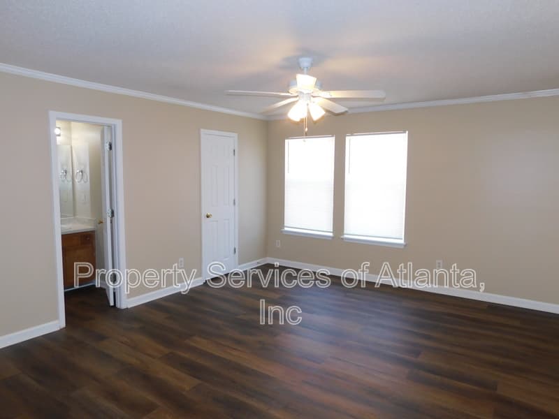 Douglasville House: 2228 Tuley Dr