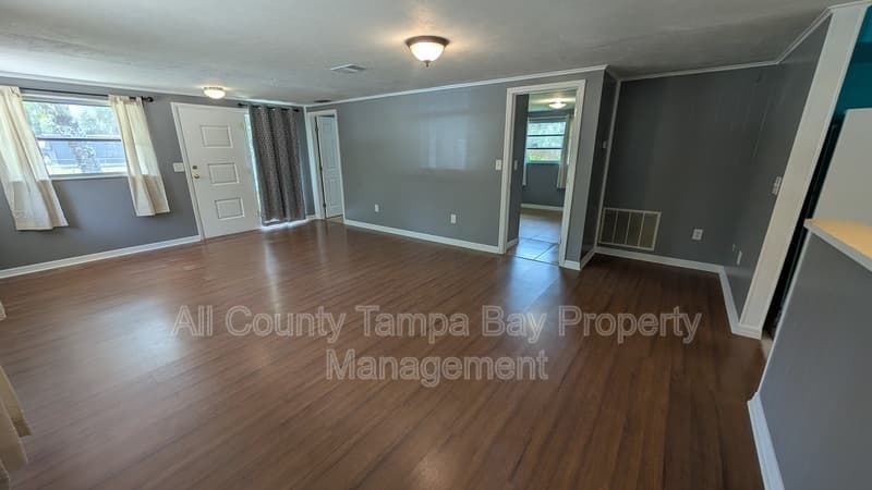 Zephyrhills House: 38327 Palm Grove Dr