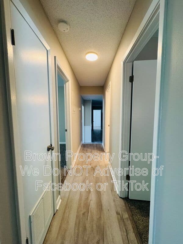 Fayetteville House: 5143 Longbranch Dr