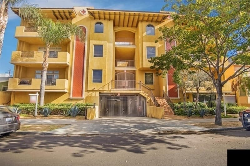 Los Angeles Condo: 850 North Hudson Avenue - 205