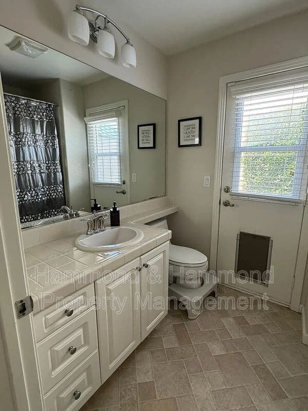 Simi Valley House: 5552 Evening Sky Dr