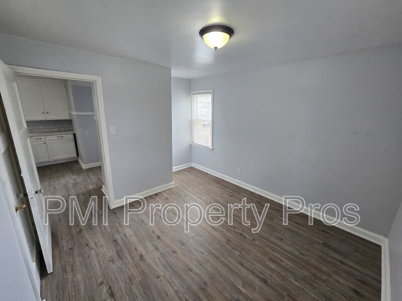 Milwaukee Condo: 3897 North 5th Street