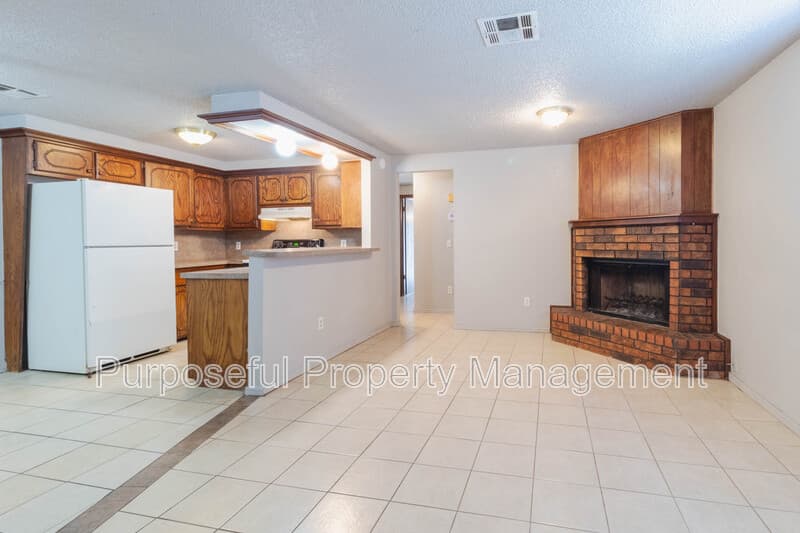 Oklahoma City House: 930 Southwest 63rd Street