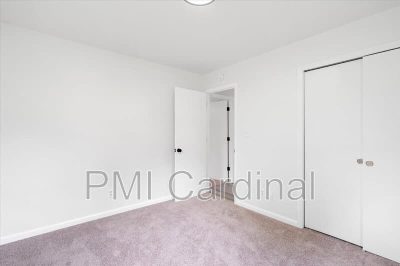Charlotte House: 2117 Wilson Ave