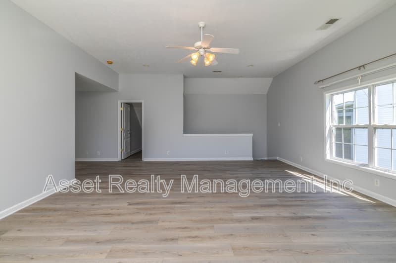 Knoxville House: 1217 Dreamview Lane