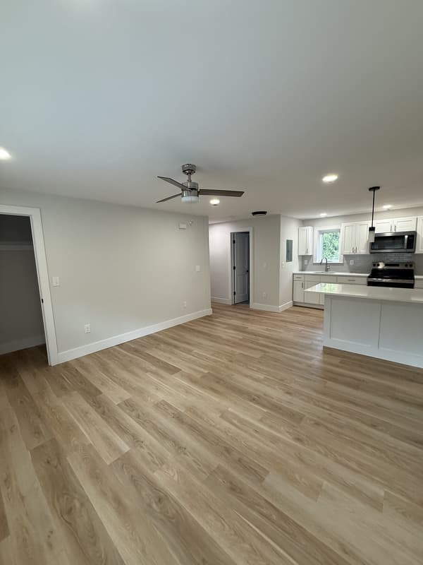 Hurley Condo: 1050 Lucas Avenue Extension - #2