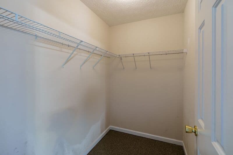 Athens House: 321 Samuel Clemens Way