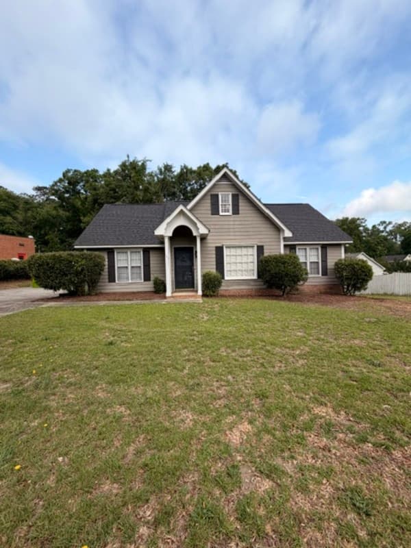 Irmo House: 101 Riverwalk Way