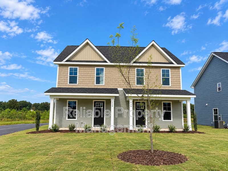 Pine Level Townhome: 428 W Main St