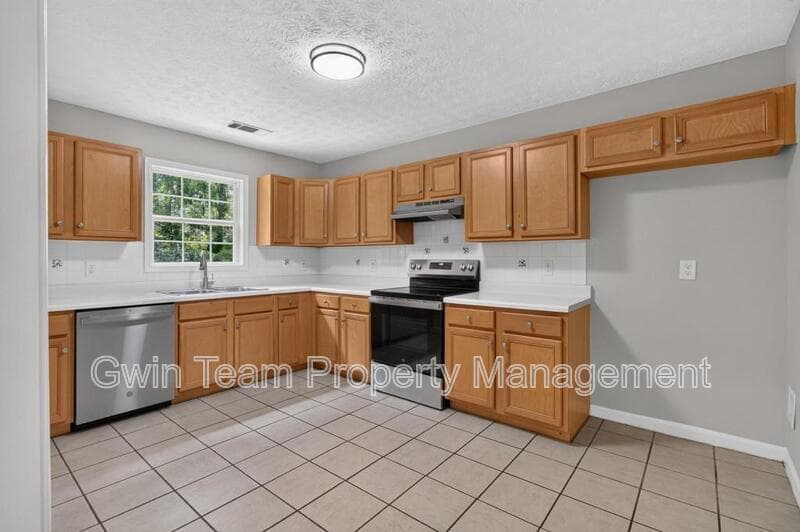 Monroe House: 4025 Hemingway Dr